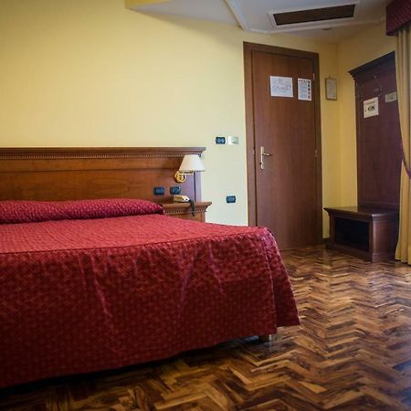 Albergo Ristorante Uliveto Veroli Extérieur photo