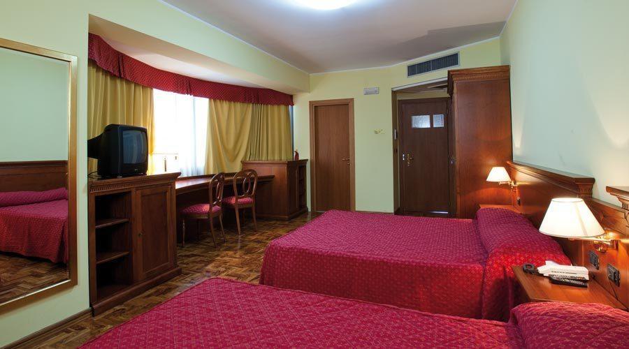Albergo Ristorante Uliveto Veroli Extérieur photo