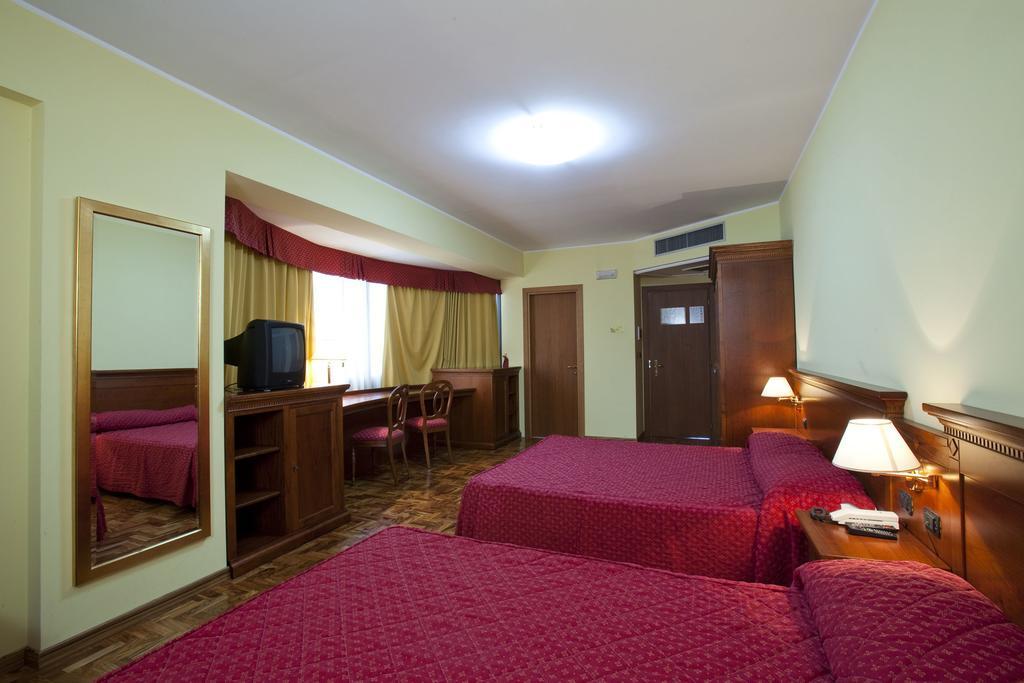 Albergo Ristorante Uliveto Veroli Chambre photo